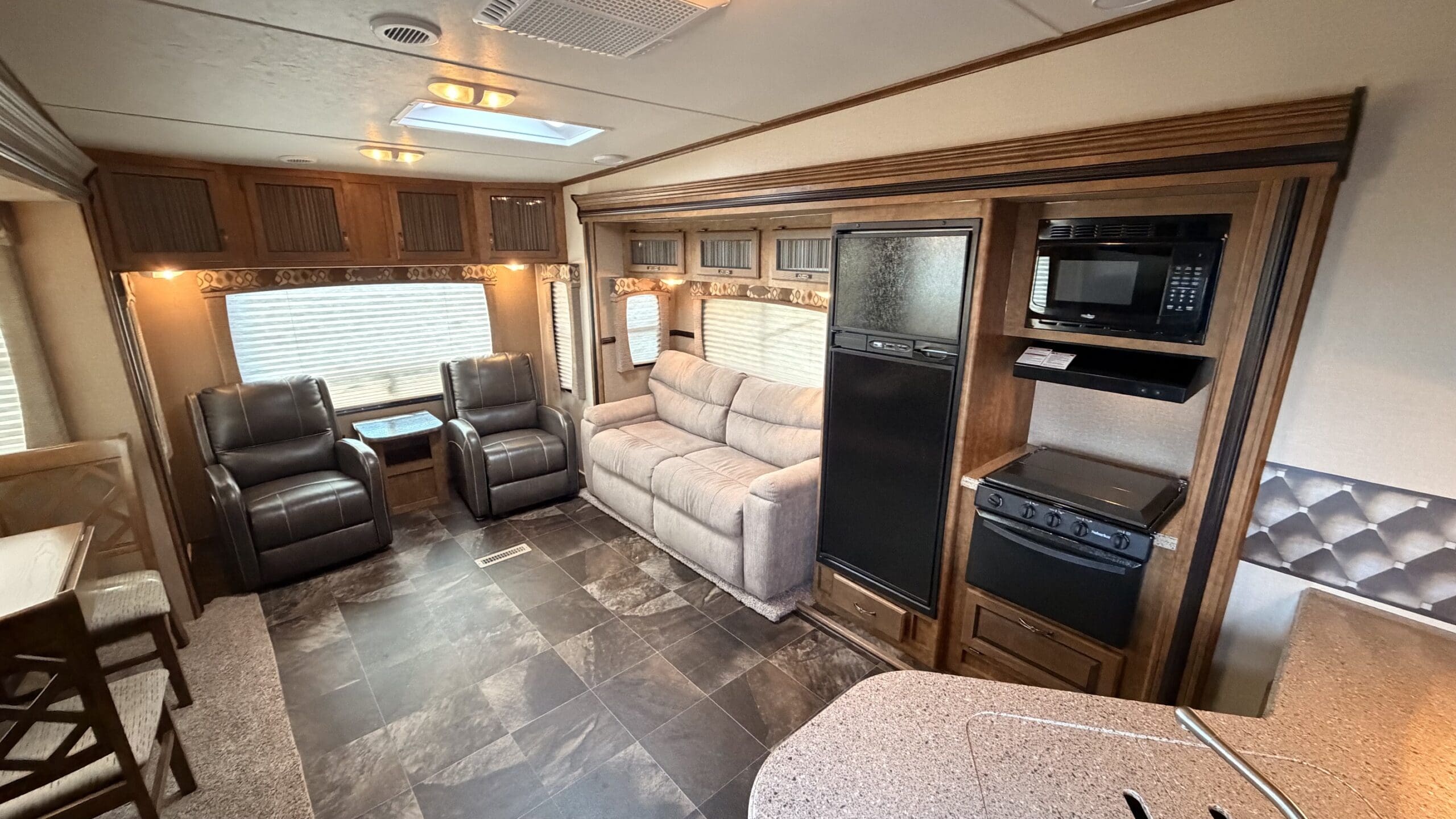 2015 REZERVE 28RL by CROSSROADS - Image 9
