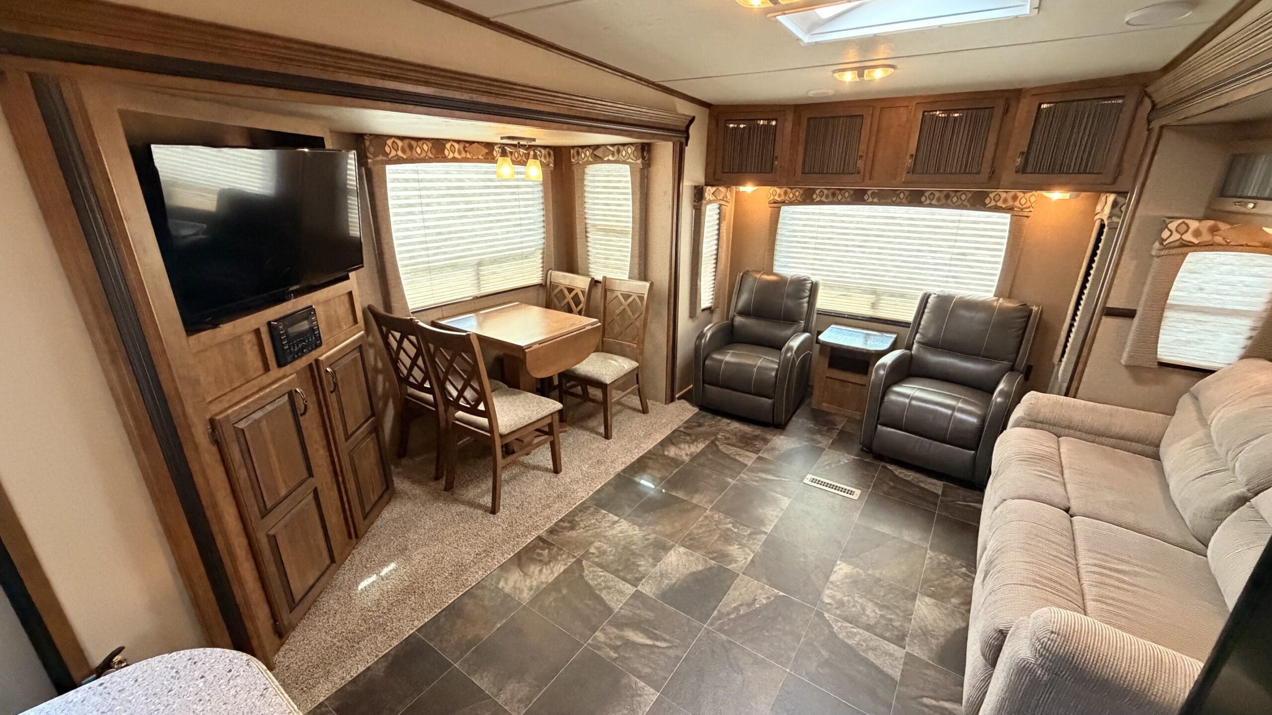 2015 REZERVE 28RL by CROSSROADS - Image 10
