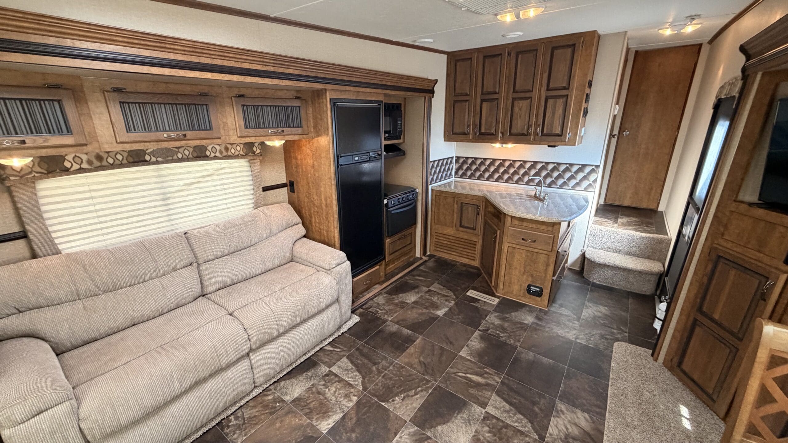 2015 REZERVE 28RL by CROSSROADS - Image 12