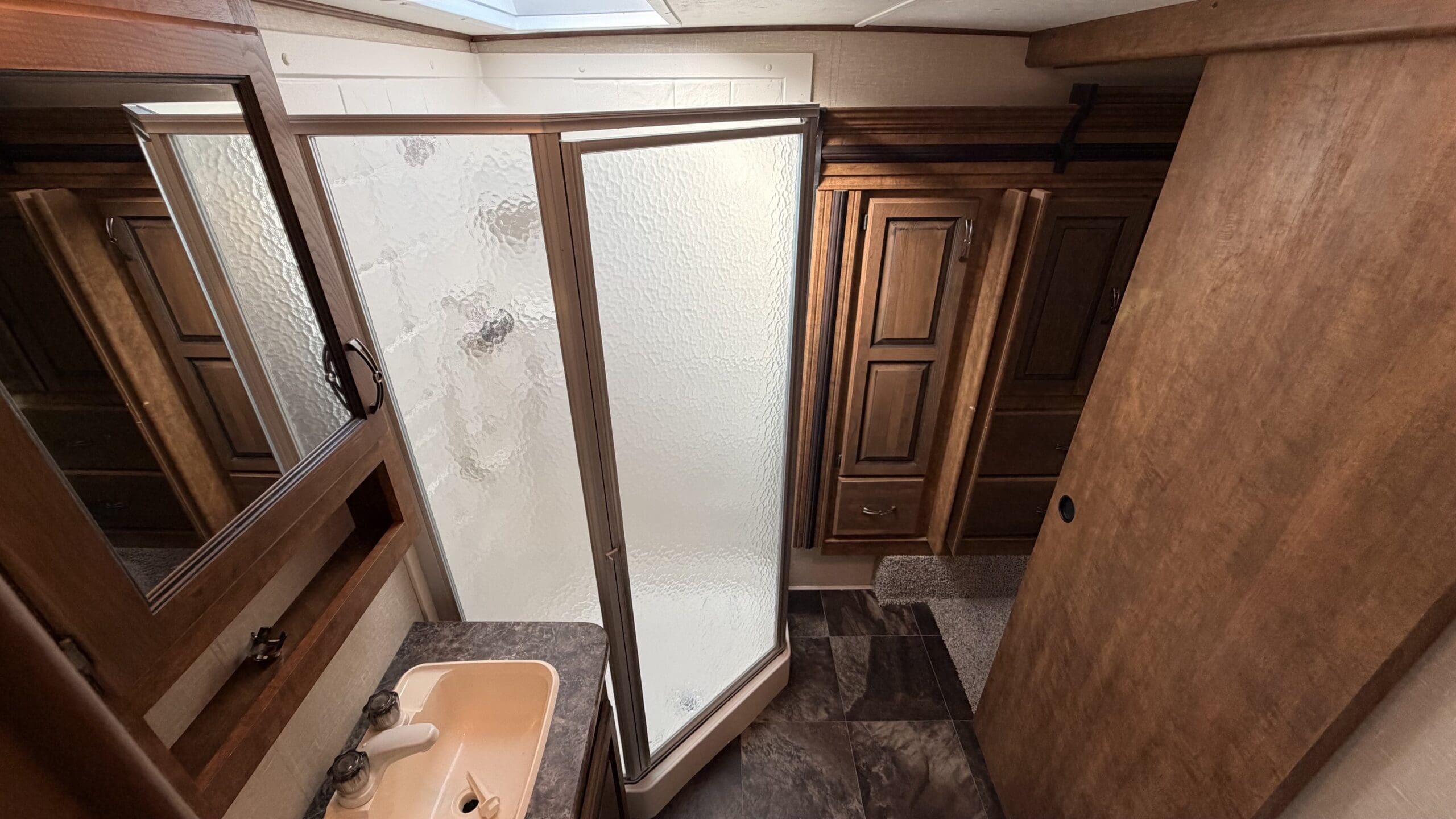 2015 REZERVE 28RL by CROSSROADS - Image 19