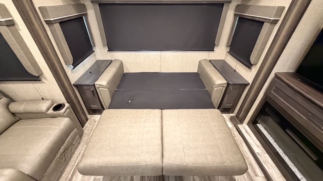 2021 REFLECTION 337RL by GRAND DESIGN - Image 18