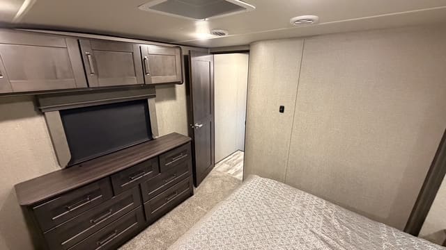 2021 REFLECTION 337RL by GRAND DESIGN - Image 29