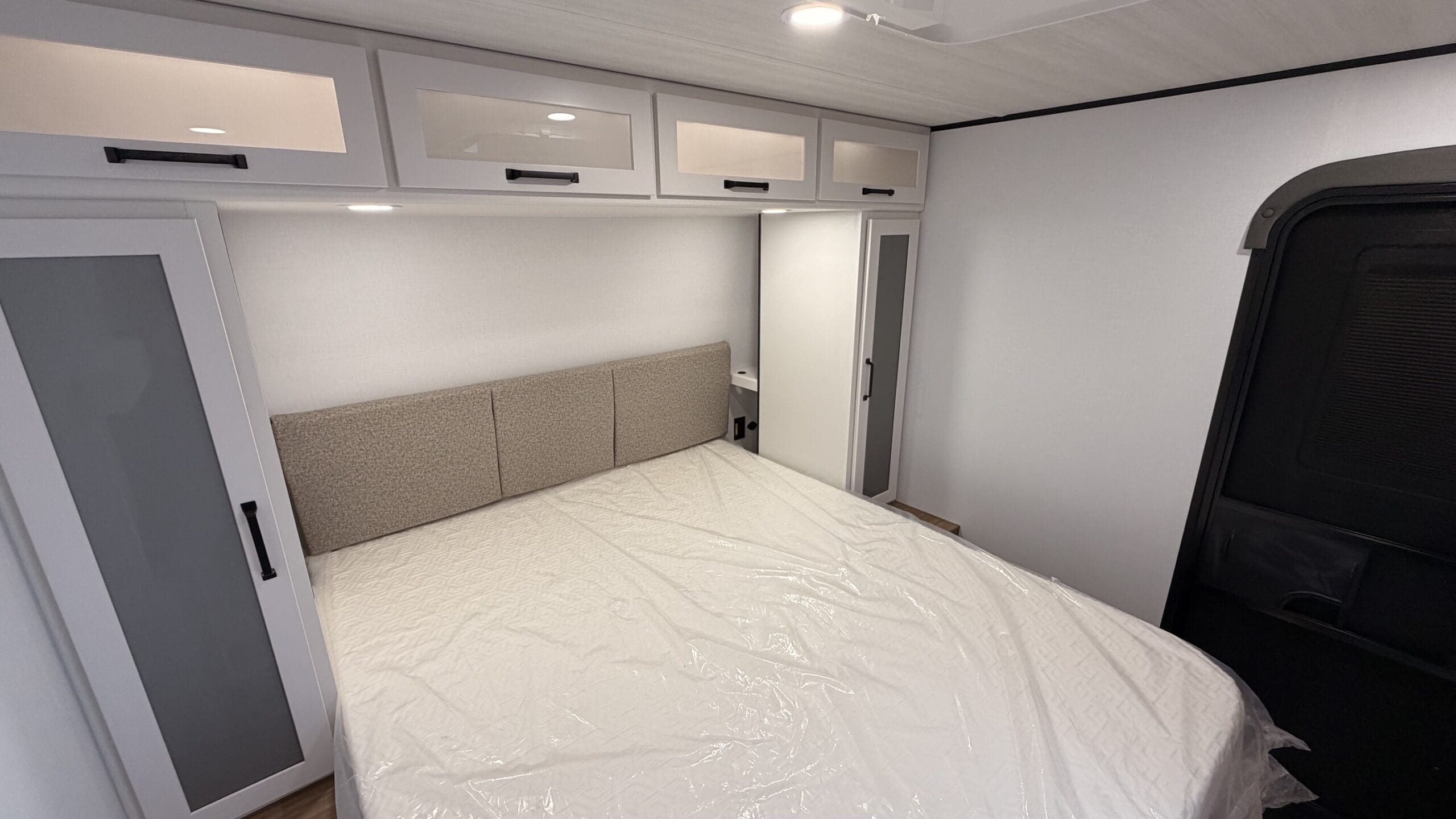 2027 PASSPORT 2450RK by KEYSTONE - Image 28