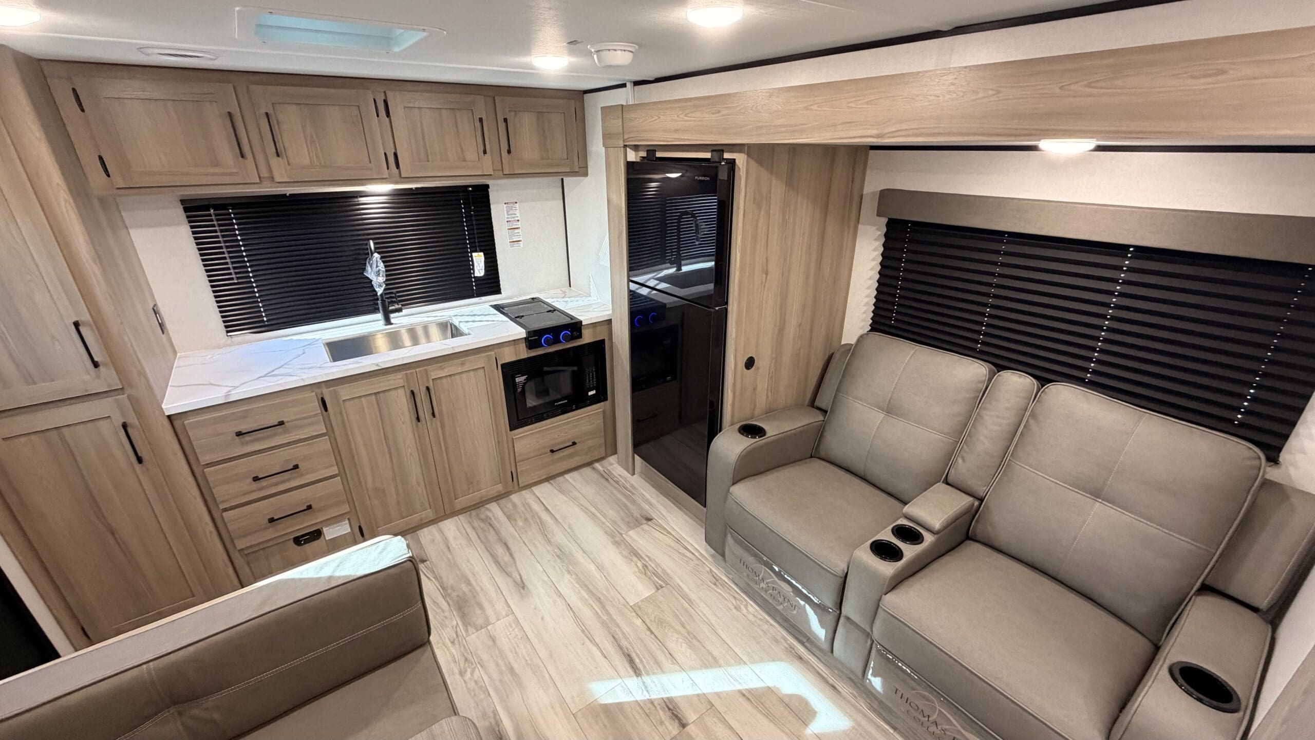 2027 COLEMAN 21RX by KEYSTONE - Image 9