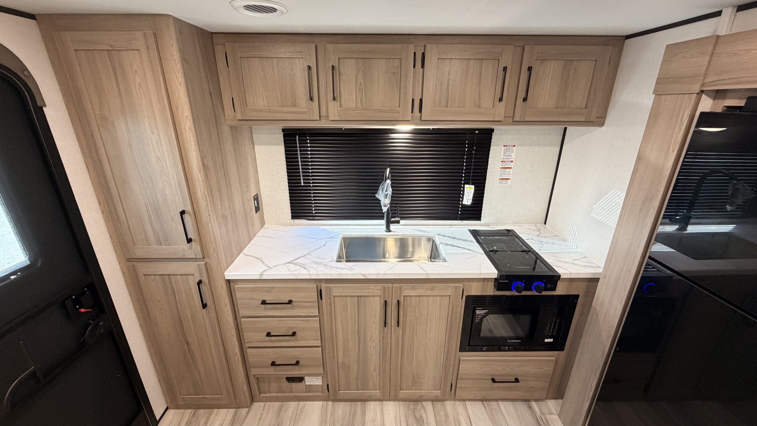 2027 COLEMAN 21RX by KEYSTONE - Image 10