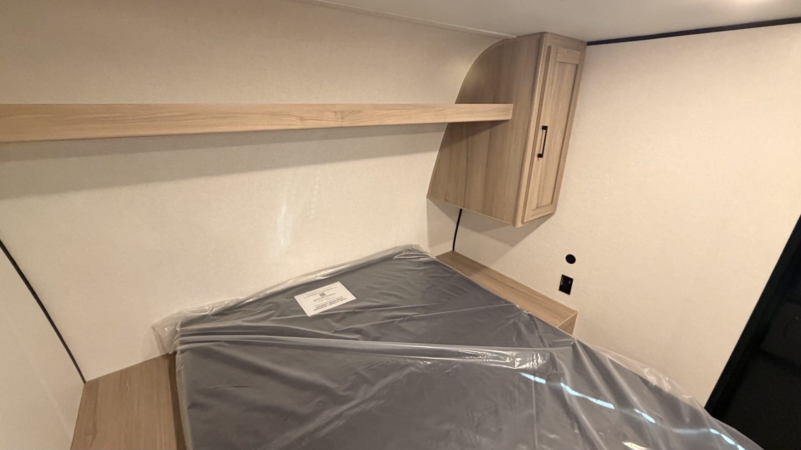 2027 COLEMAN 17R by KEYSTONE - Image 21