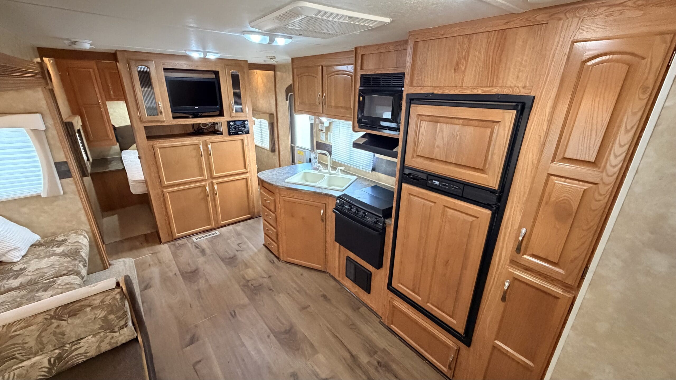 2010 JAYFLIGHT 32BHDS by JAYCO - Image 13