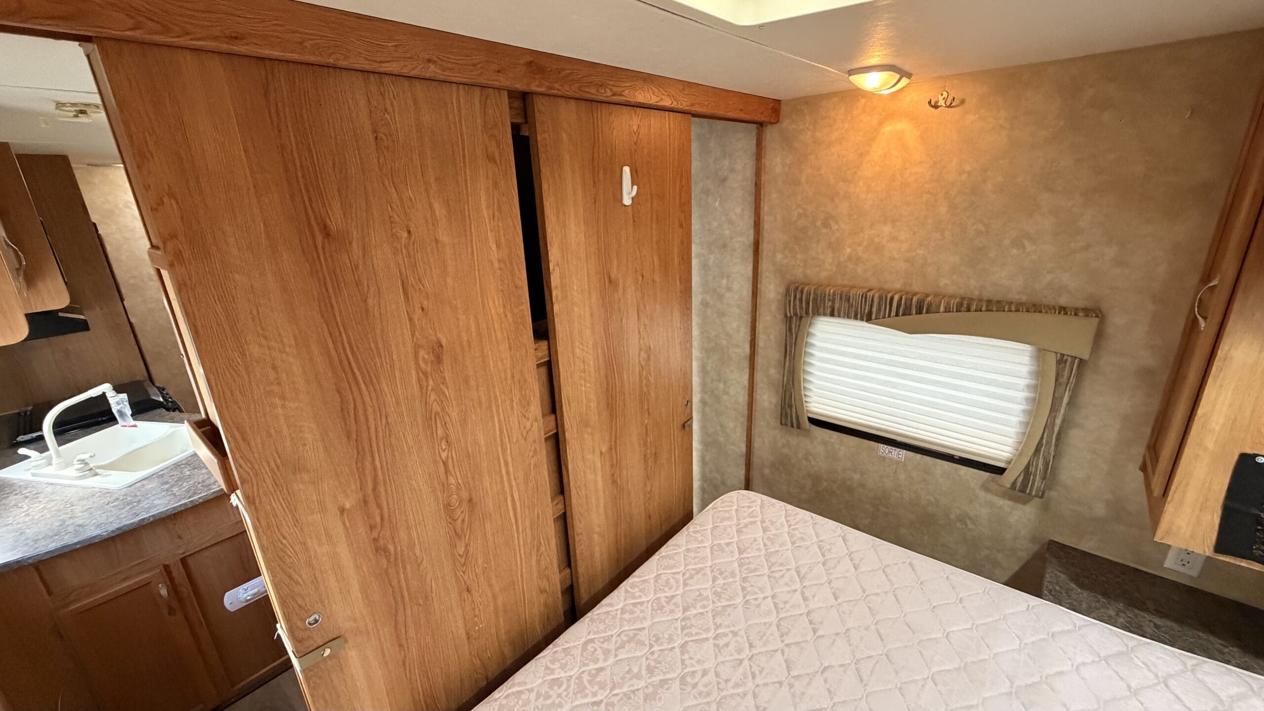 2010 JAYFLIGHT 32BHDS by JAYCO - Image 15