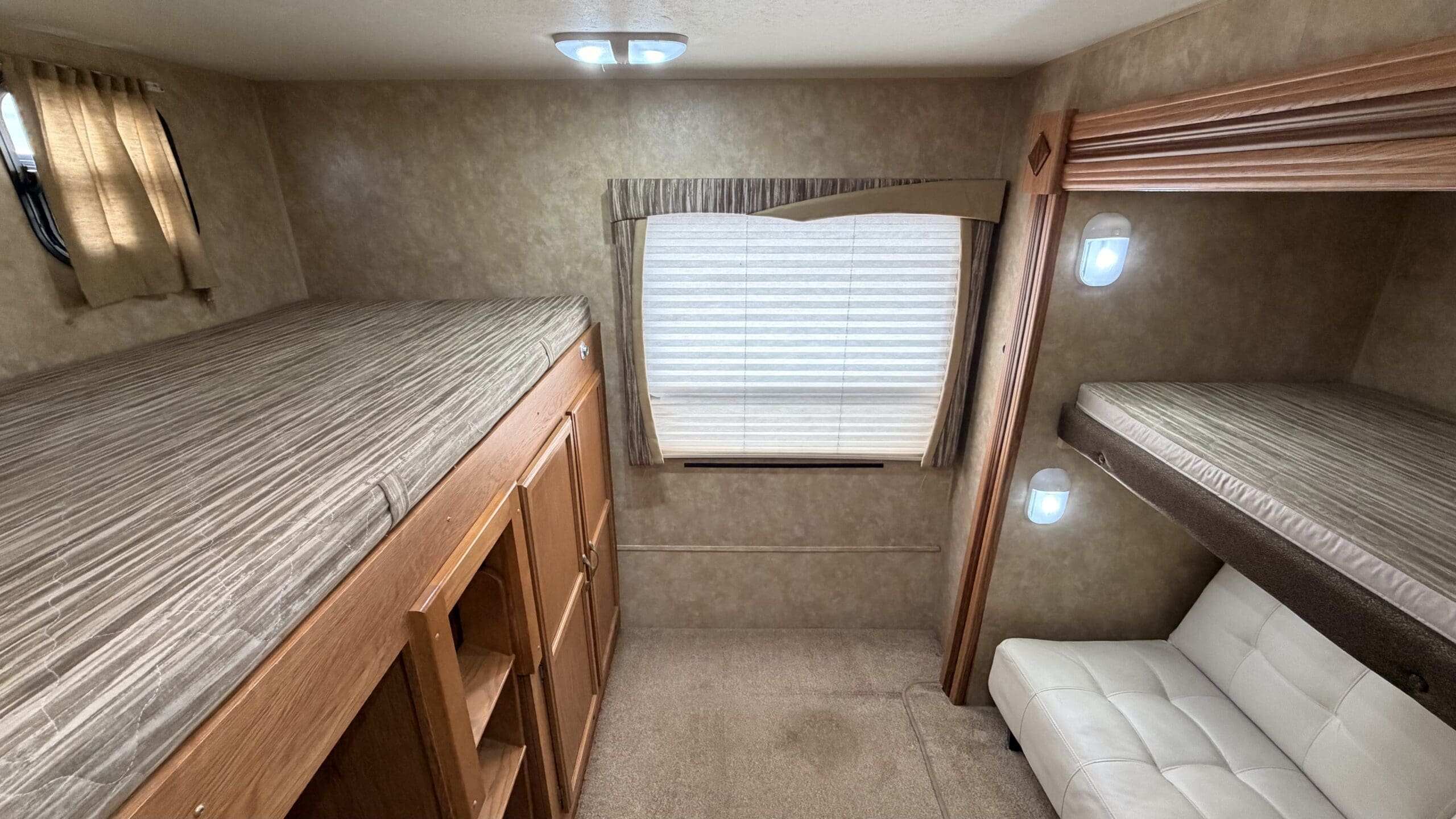 2010 JAYFLIGHT 32BHDS by JAYCO - Image 31